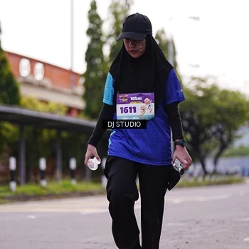 Runner Photo 8389356