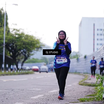 Runner Photo 8389365