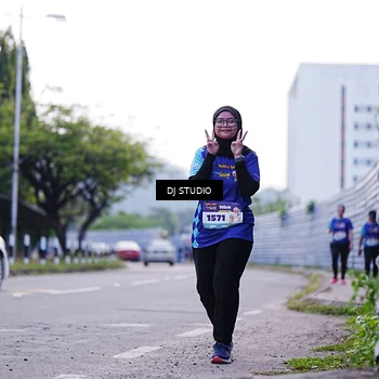Runner Photo 8389370