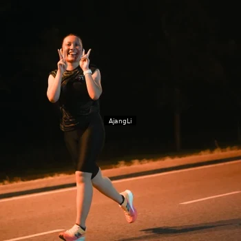Runner Photo 8389371