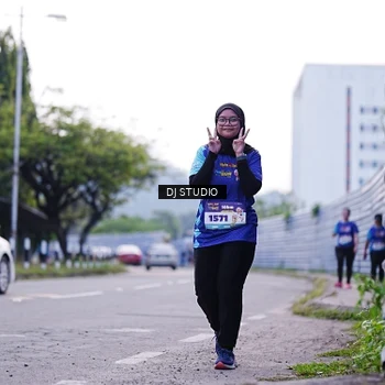 Runner Photo 8389372