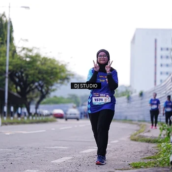 Runner Photo 8389395
