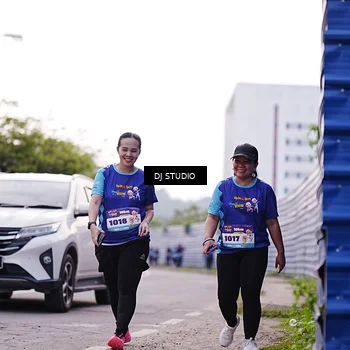 Runner Photo 8389425