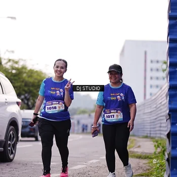 Runner Photo 8389452