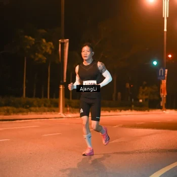 Runner Photo 8389456