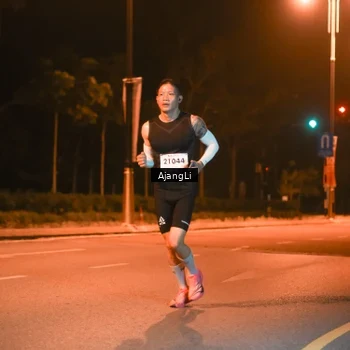 Runner Photo 8389460