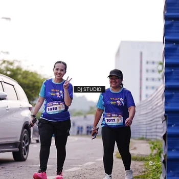 Runner Photo 8389462