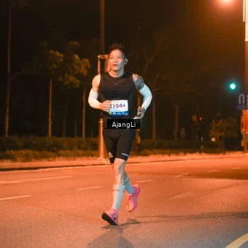 Runner Photo 8389465
