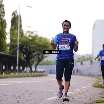 Runner Photo 8389504