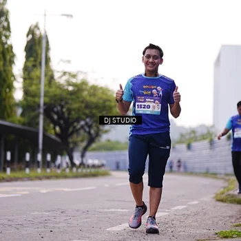 Runner Photo 8389510