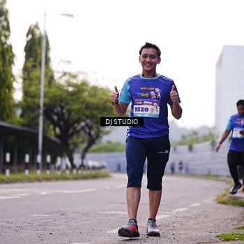 Runner Photo 8389514