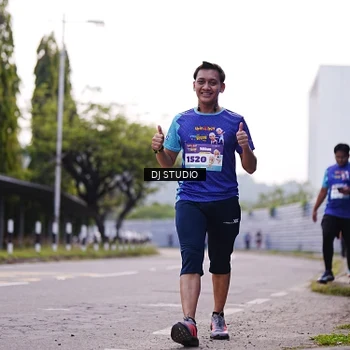 Runner Photo 8389518