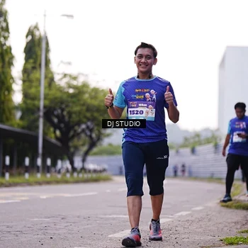 Runner Photo 8389523