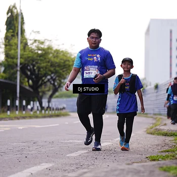 Runner Photo 8389529