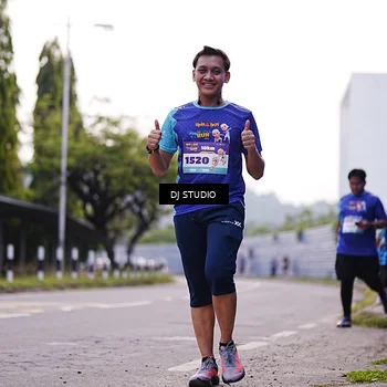 Runner Photo 8389530