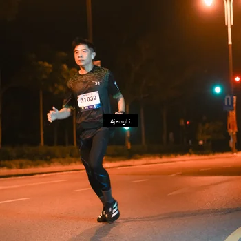 Runner Photo 8389536