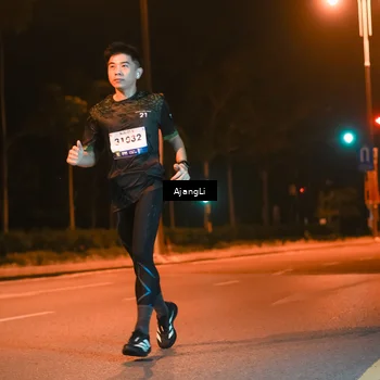 Runner Photo 8389542