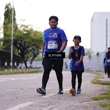 Runner Photo 8389546