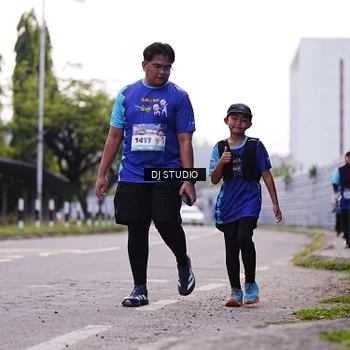 Runner Photo 8389554