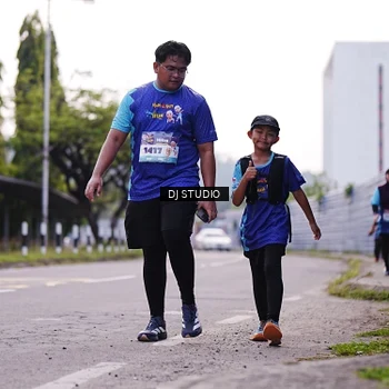 Runner Photo 8389555