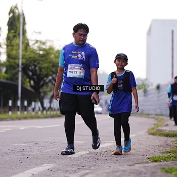 Runner Photo 8389559