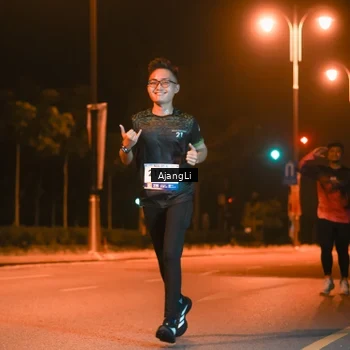 Runner Photo 8389560
