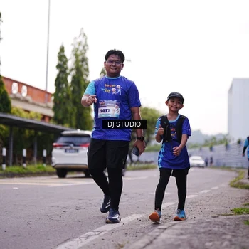 Runner Photo 8389574