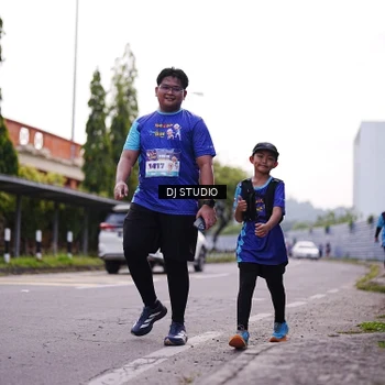 Runner Photo 8389583