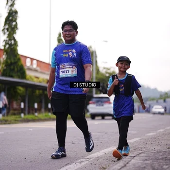 Runner Photo 8389597