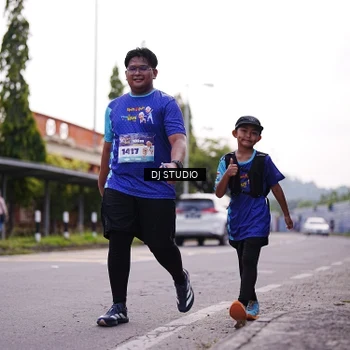 Runner Photo 8389605