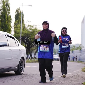 Runner Photo 8389611