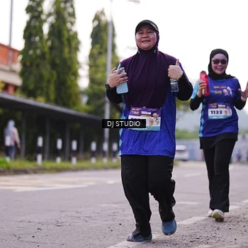 Runner Photo 8389625