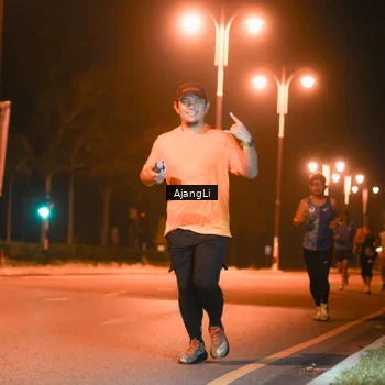 Runner Photo 8389631