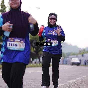 Runner Photo 8389635