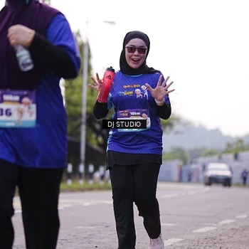 Runner Photo 8389646