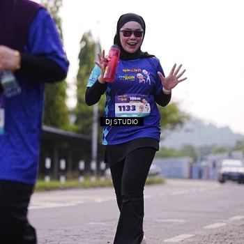 Runner Photo 8389653