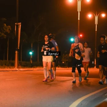 Runner Photo 8389669