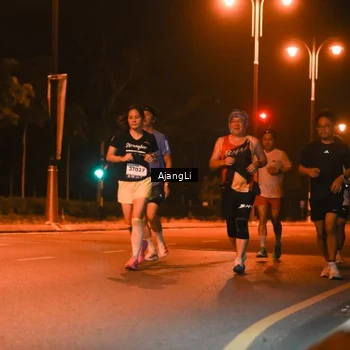 Runner Photo 8389679