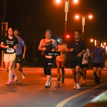 Runner Photo 8389687