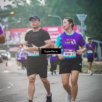 Runner Photo 8389691