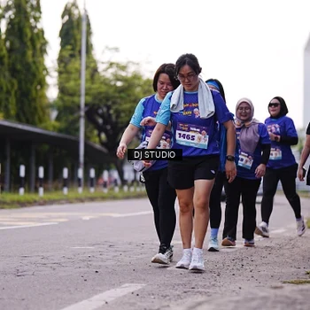 Runner Photo 8389755
