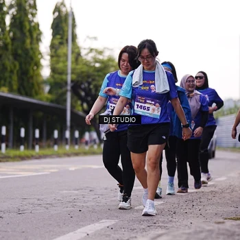 Runner Photo 8389759