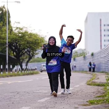 Runner Photo 8389823
