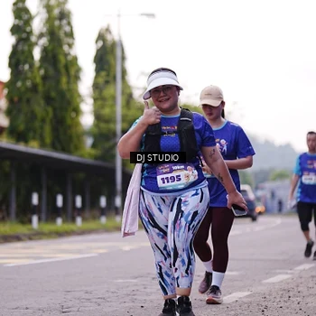 Runner Photo 8389911