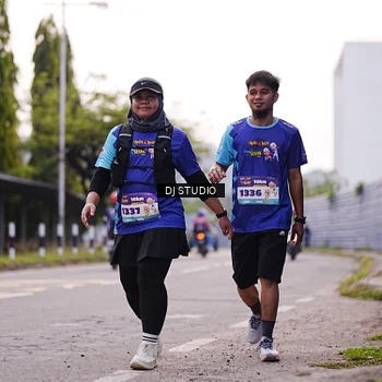 Runner Photo 8389949