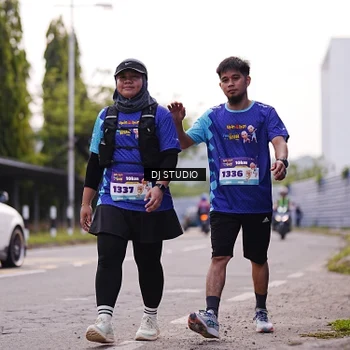 Runner Photo 8389950