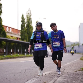 Runner Photo 8389952