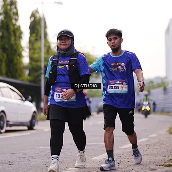 Runner Photo 8389953