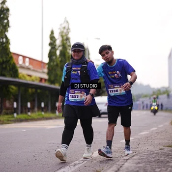 Runner Photo 8389958