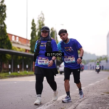 Runner Photo 8389962